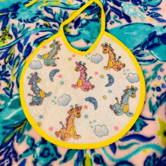 💖90s Retro Giraffes Bib 🦒💜💖 - Picture 4 of 14